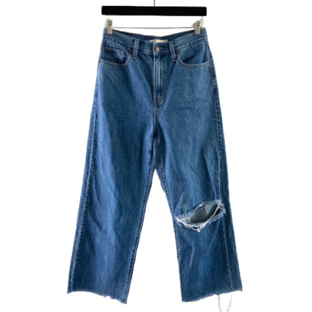 Levi’s High Waisted Straight Ripped Knee Raw Hem Jeans Medium Wash Spring Summer